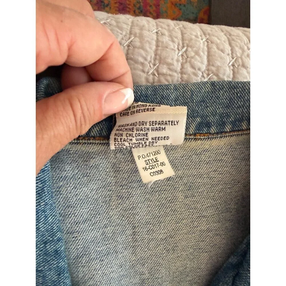 Jordache Womens Vintage Cropped Denim Vest Size Large Blue Cotton Stonewashed - Picture 5 of 7